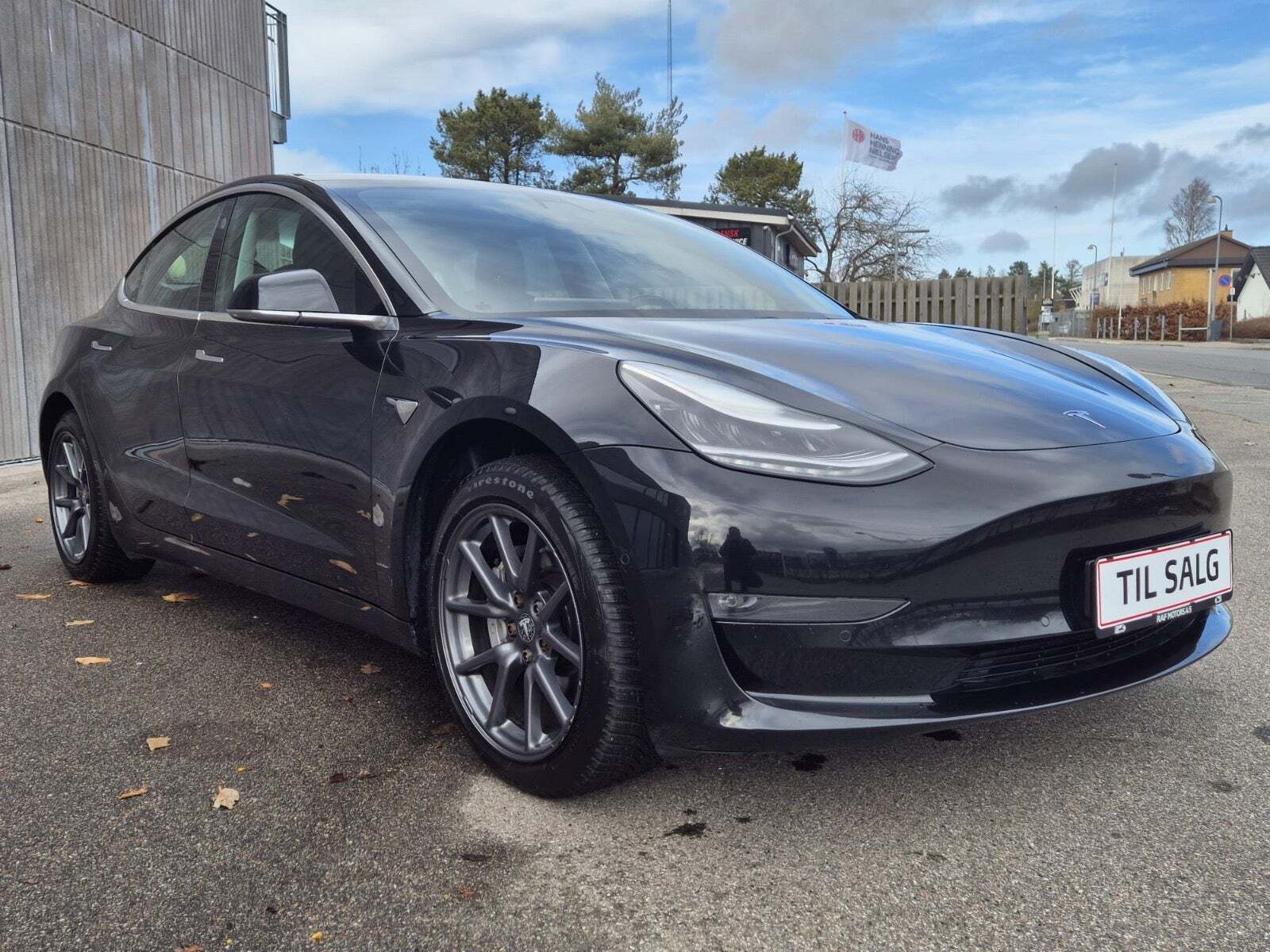 Tesla Model 3 Long Range RWD