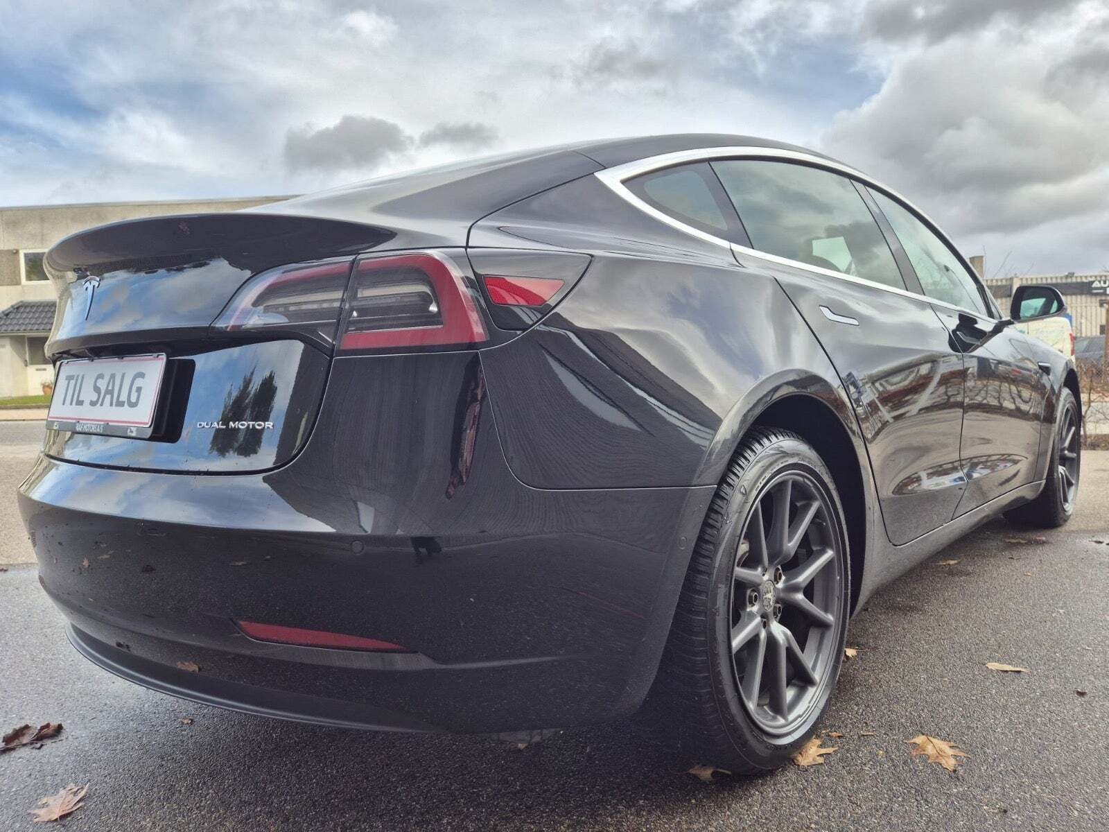 Tesla Model 3 Long Range RWD