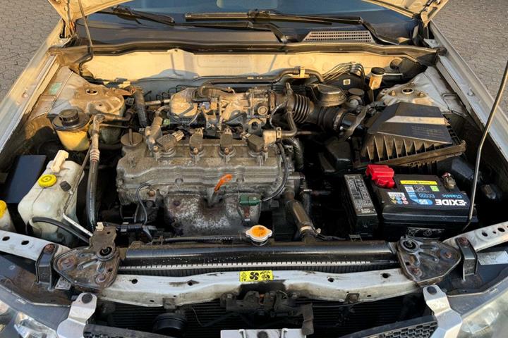 undefined Nissan Almera fra 2005