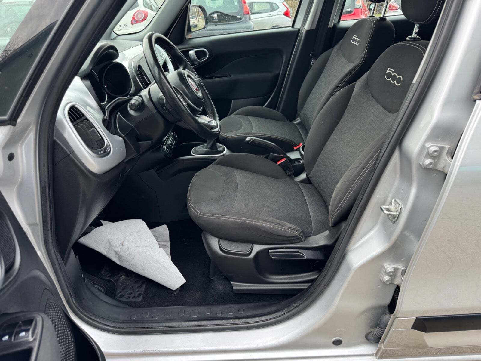 undefined Fiat 500L Wagon fra 2018 set indefra