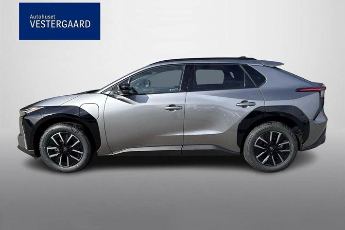 Grå Toyota BZ4X fra 2026