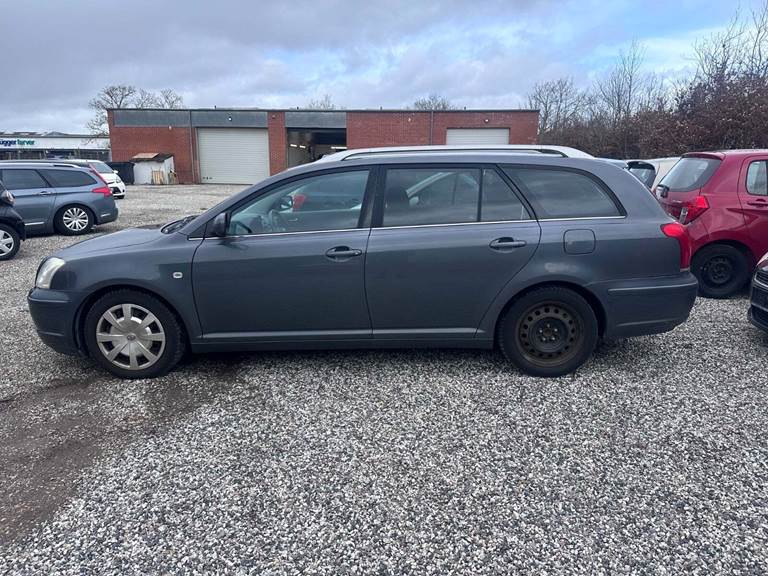 Toyota Avensis 1,8 VVT-i Elegance stc.