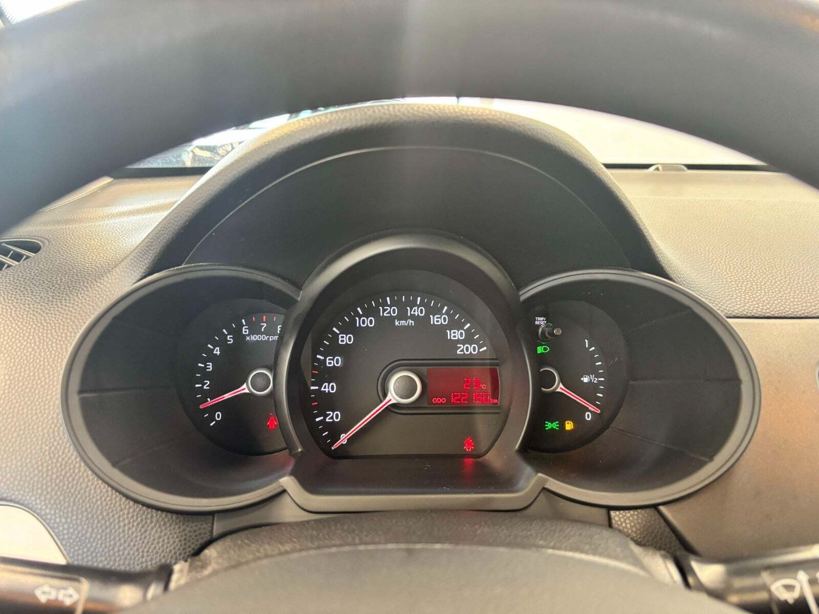 Hvid Kia Picanto fra 2013