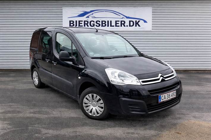 Sort Citroën Berlingo fra 2018 set udefra