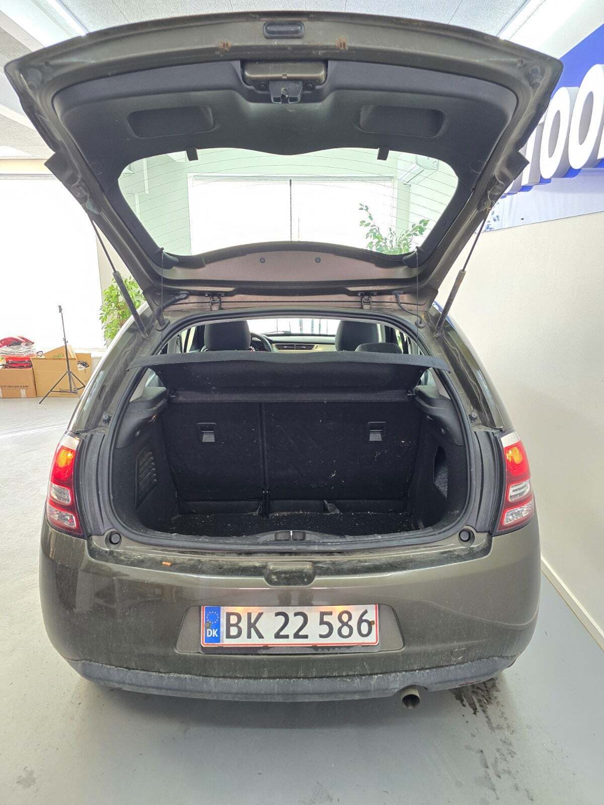 Brun Citroën C3 fra 2014