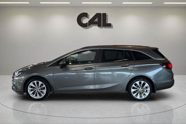 Grå Opel Astra fra 2018