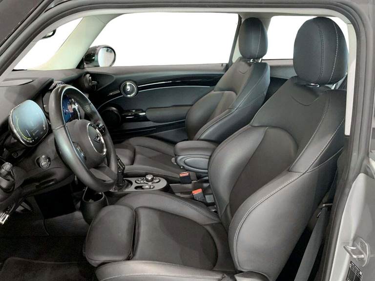 Mini Cooper SE Essential