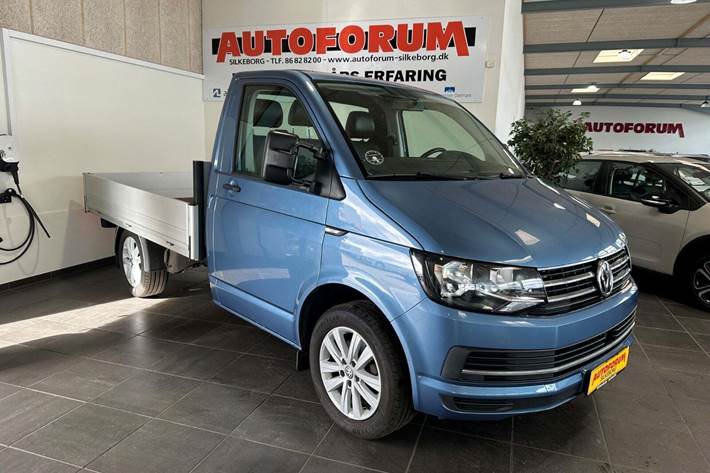 Blå VW Transporter fra 2019