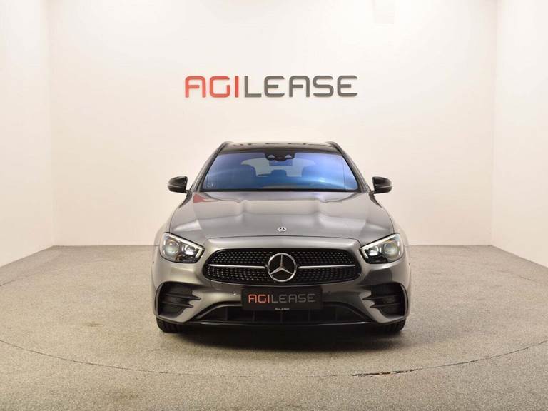 Mercedes E300 de 2,0 AMG Line Night Edition stc. aut.