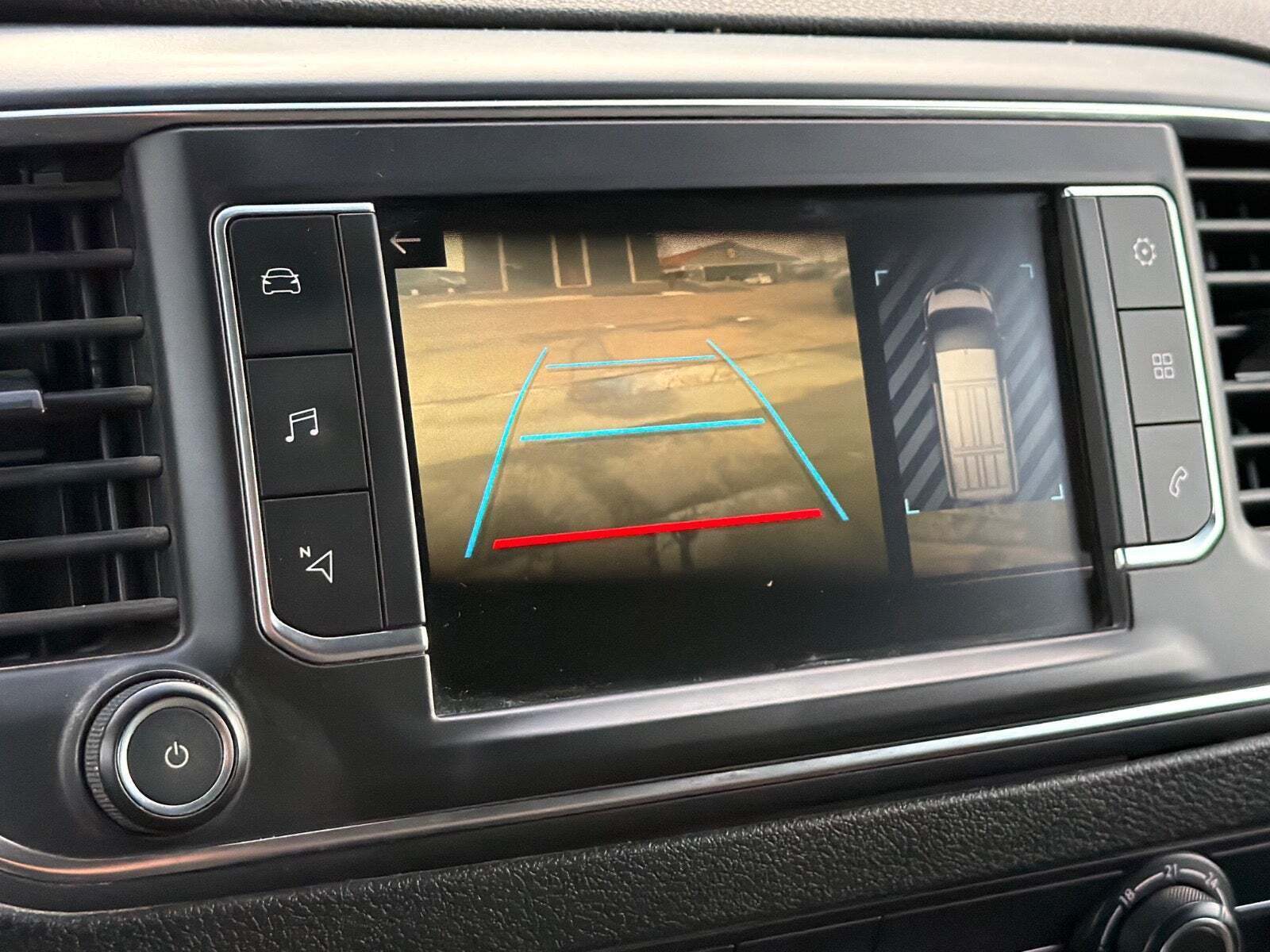 Hvid Toyota ProAce fra 2018