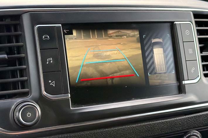 Hvid Toyota ProAce fra 2018