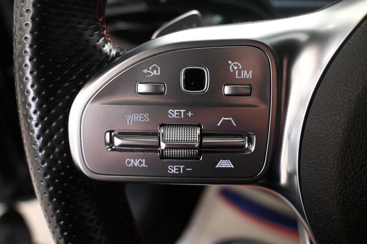 Sort Mercedes CLA200 fra 2021 set indefra