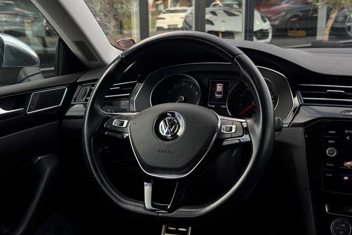 Sort VW Arteon fra 2018