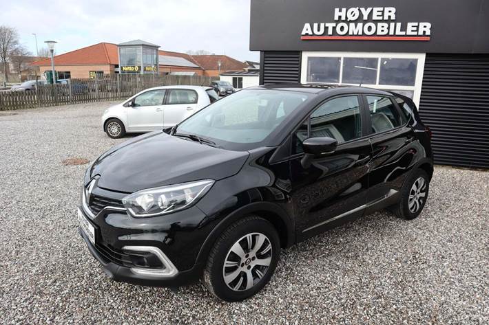 Sort Renault Captur fra 2018 set udefra