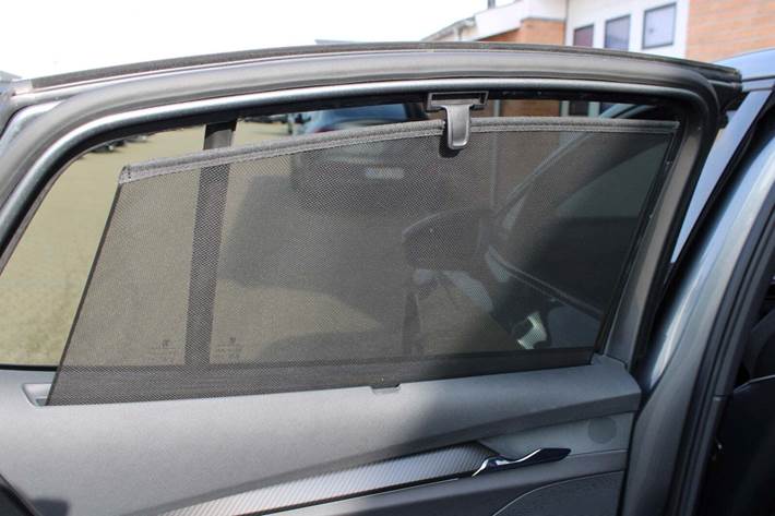 Grå Skoda Enyaq fra 2023