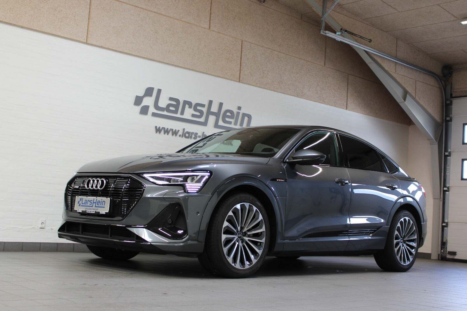Audi e-tron 55 S-line Sportback quattro