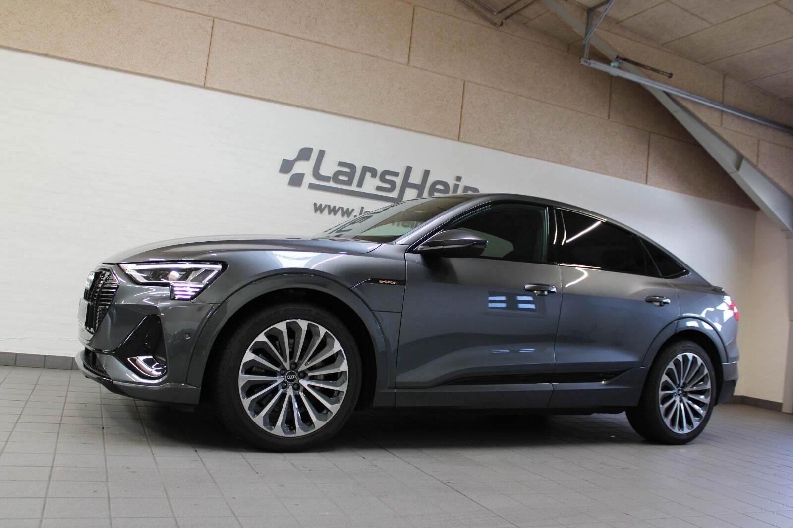 Audi e-tron 55 S-line Sportback quattro