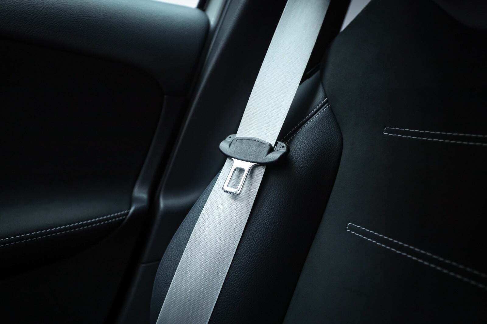 Grå Mercedes A200 d fra 2025