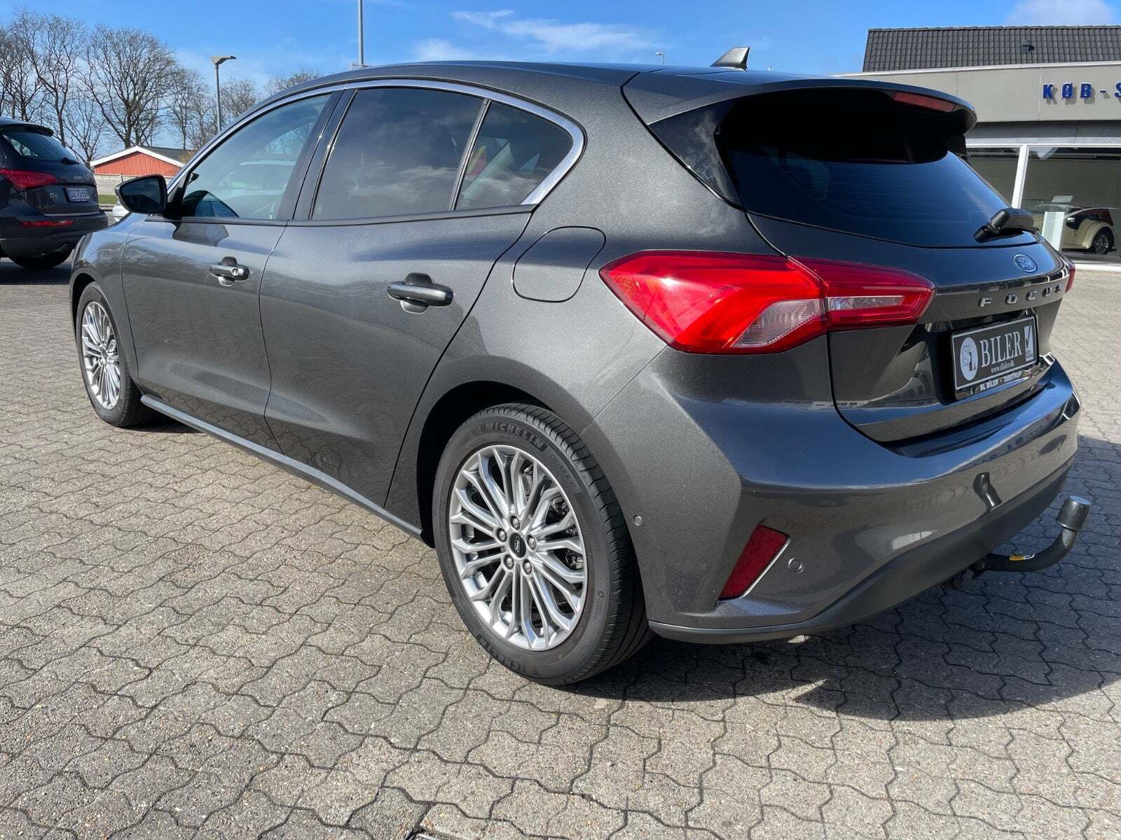 Grå Ford Focus fra 2019