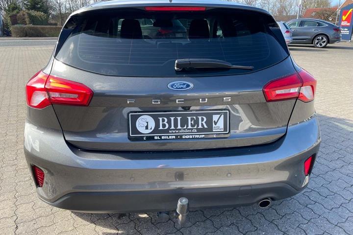 Grå Ford Focus fra 2019