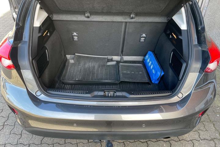 Grå Ford Focus fra 2019