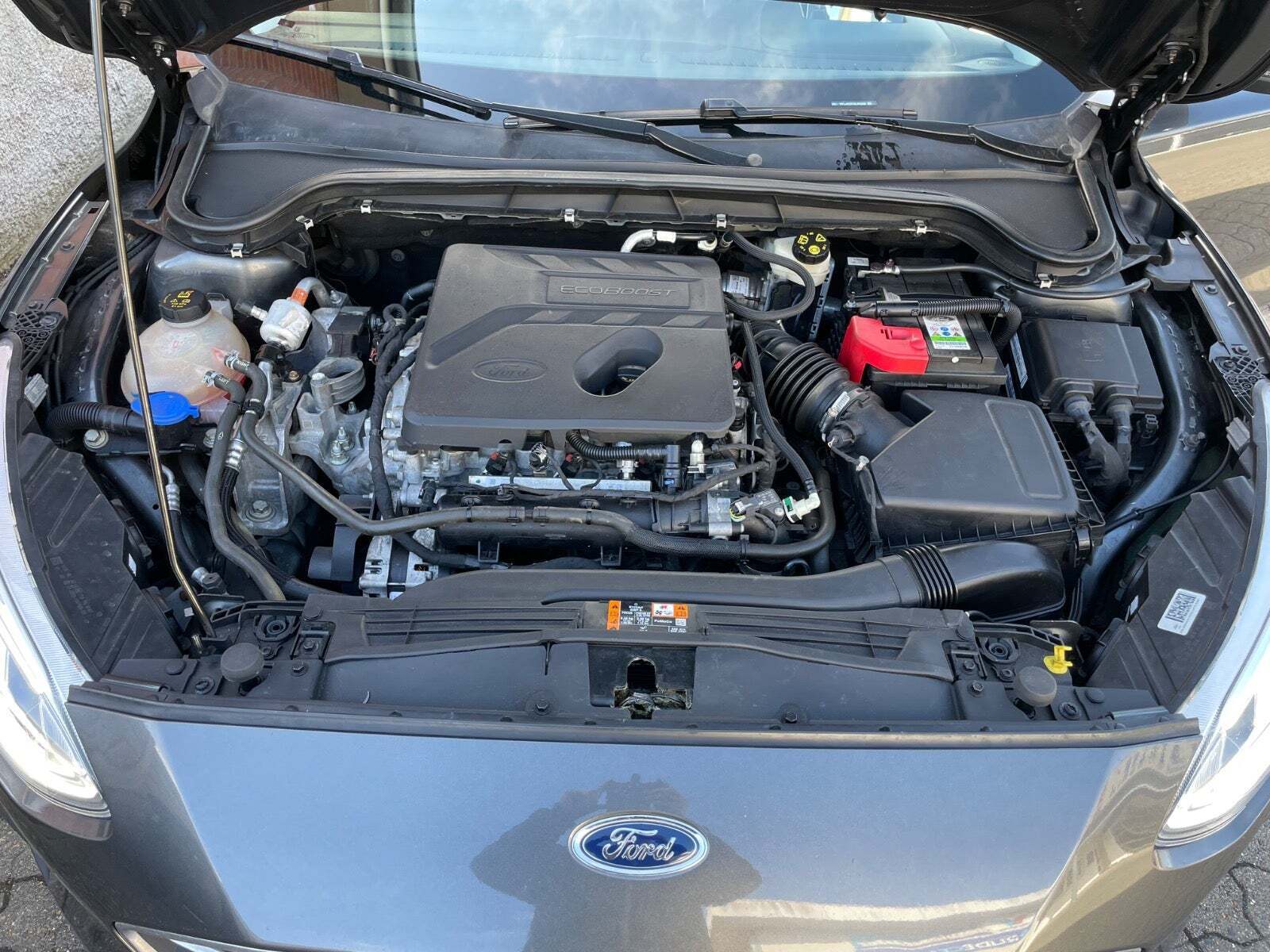 Grå Ford Focus fra 2019