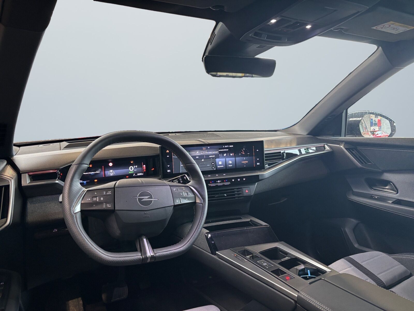 Opel Grandland-e 73 GS Sky