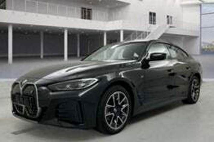 Sort BMW i4 fra 2024