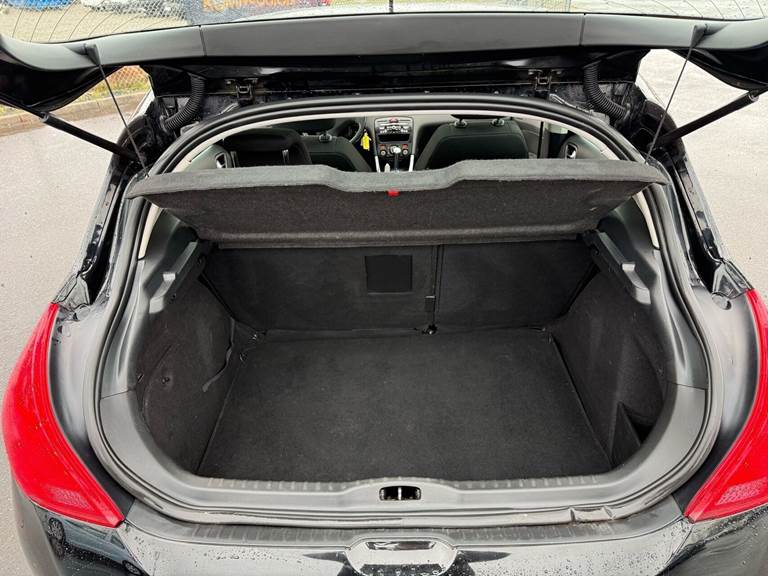 Peugeot 308 1,6 e-HDi Access ESG 112HK 5d 6g Aut.