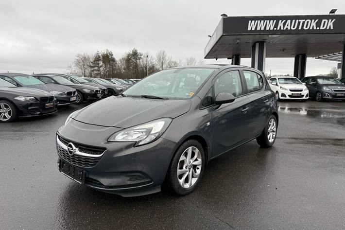 Sort Opel Corsa fra 2015