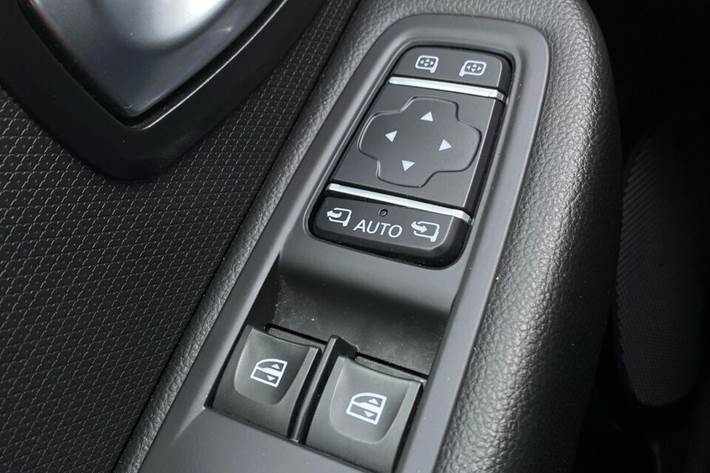 Rød Renault Clio fra 2017