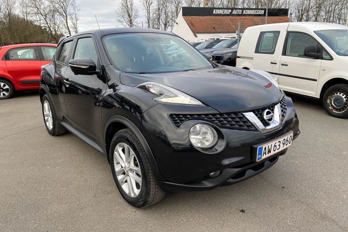 Sort Nissan Juke fra 2015
