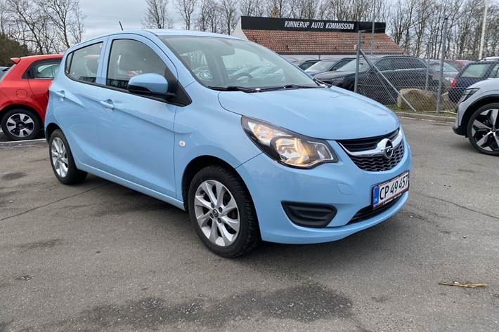 Blå Opel Karl fra 2015