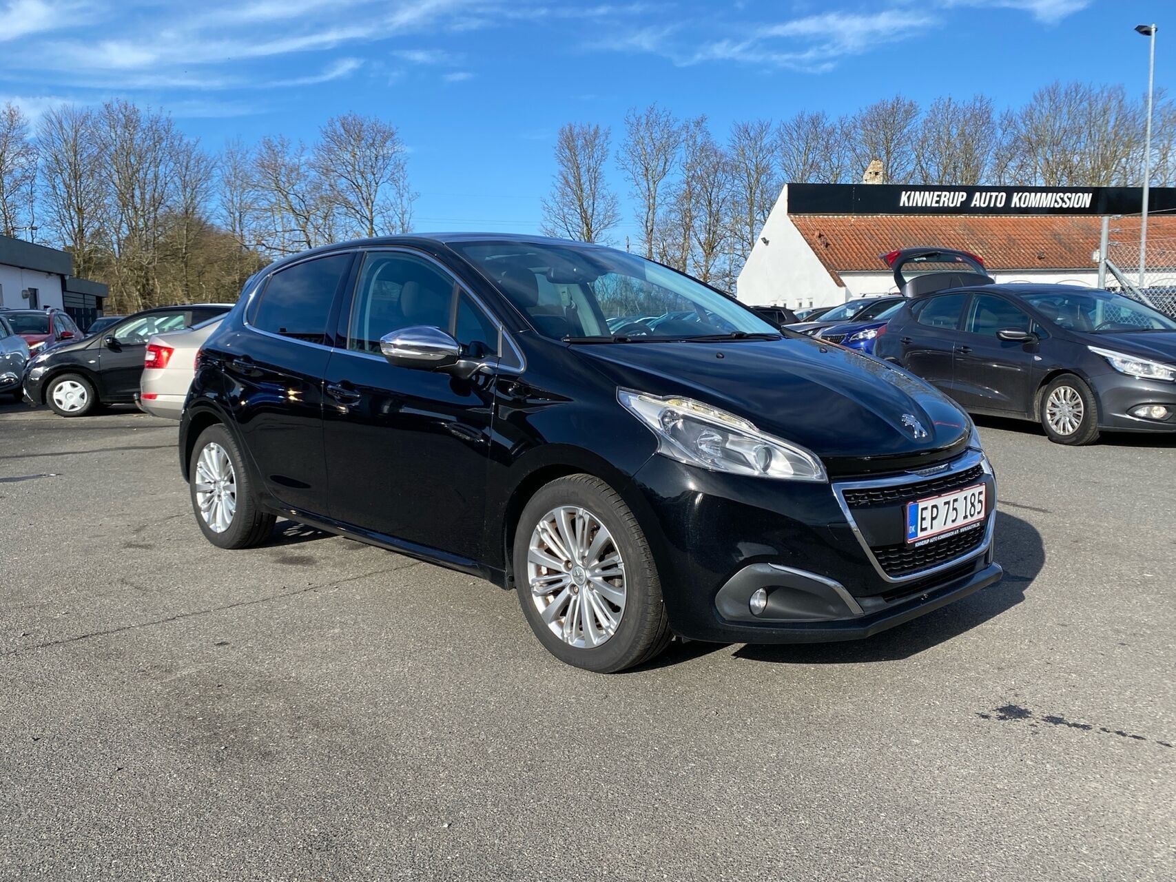 Peugeot 208 1,6 BlueHDi Desire Sky 100HK 5d