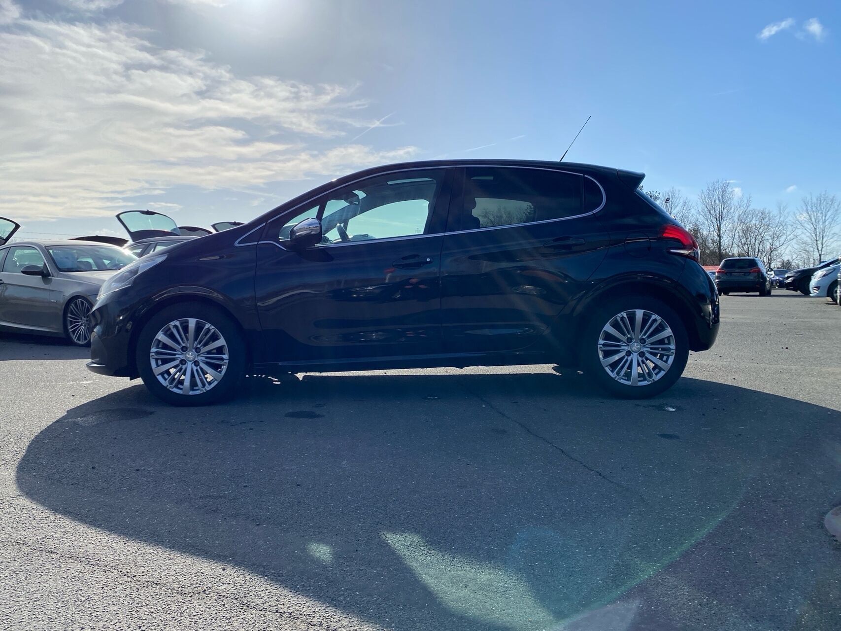 Peugeot 208 1,6 BlueHDi Desire Sky 100HK 5d