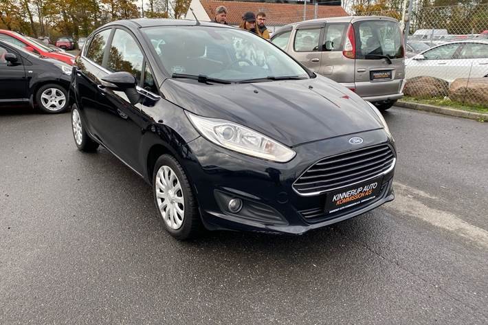Sort Ford Fiesta fra 2015