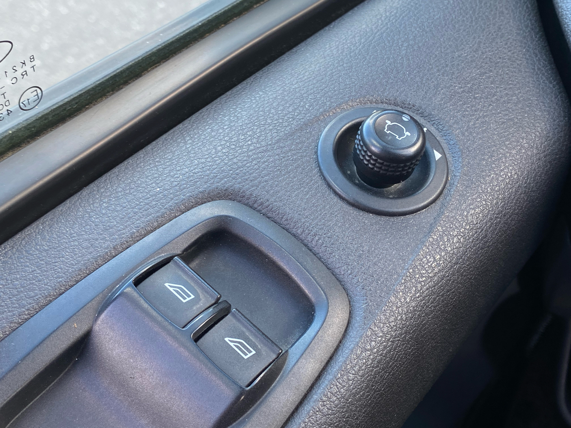 Rød Ford Transit Custom fra 2015