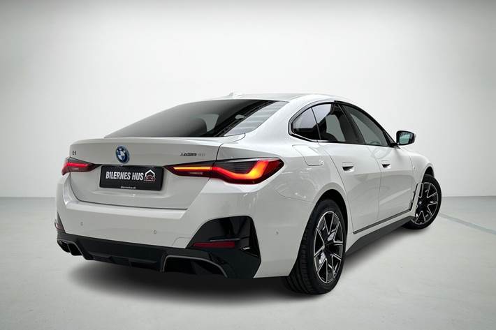 undefined BMW i4 fra 2025