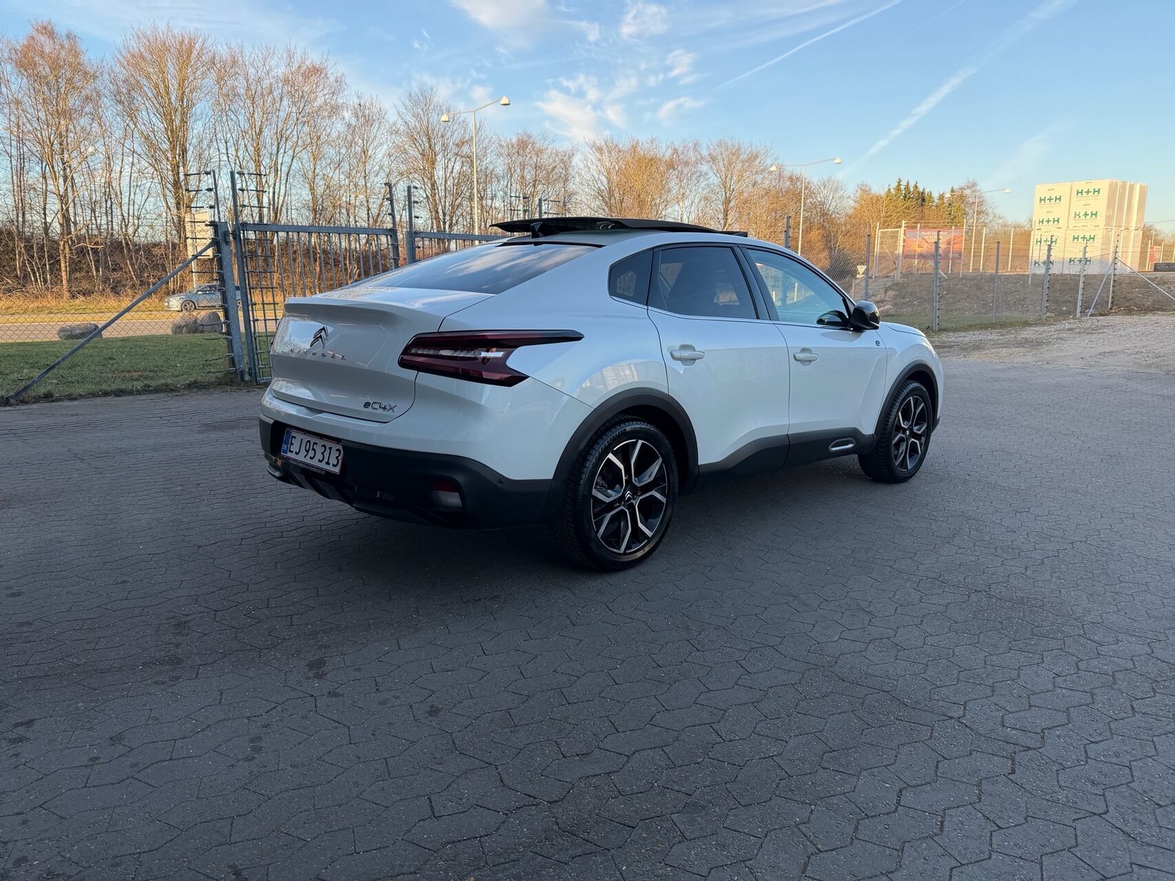 Citroën ë-C4 X EL Palais Sky 136HK 5d Aut.