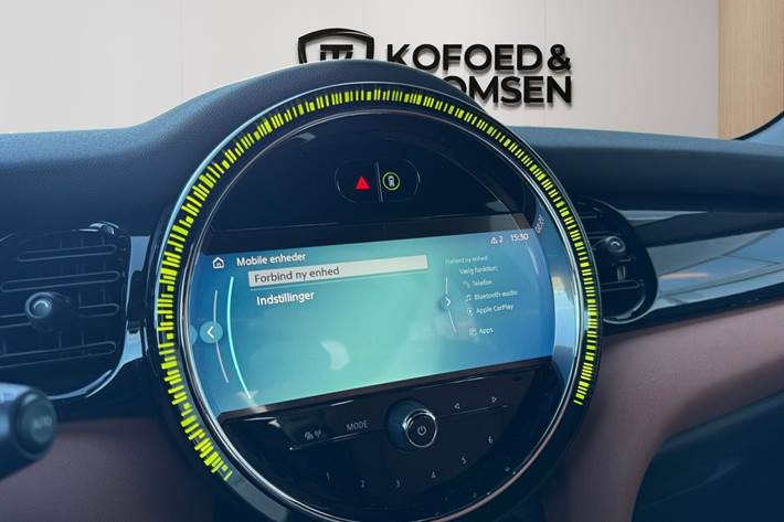 Hvid Mini Cooper fra 2023