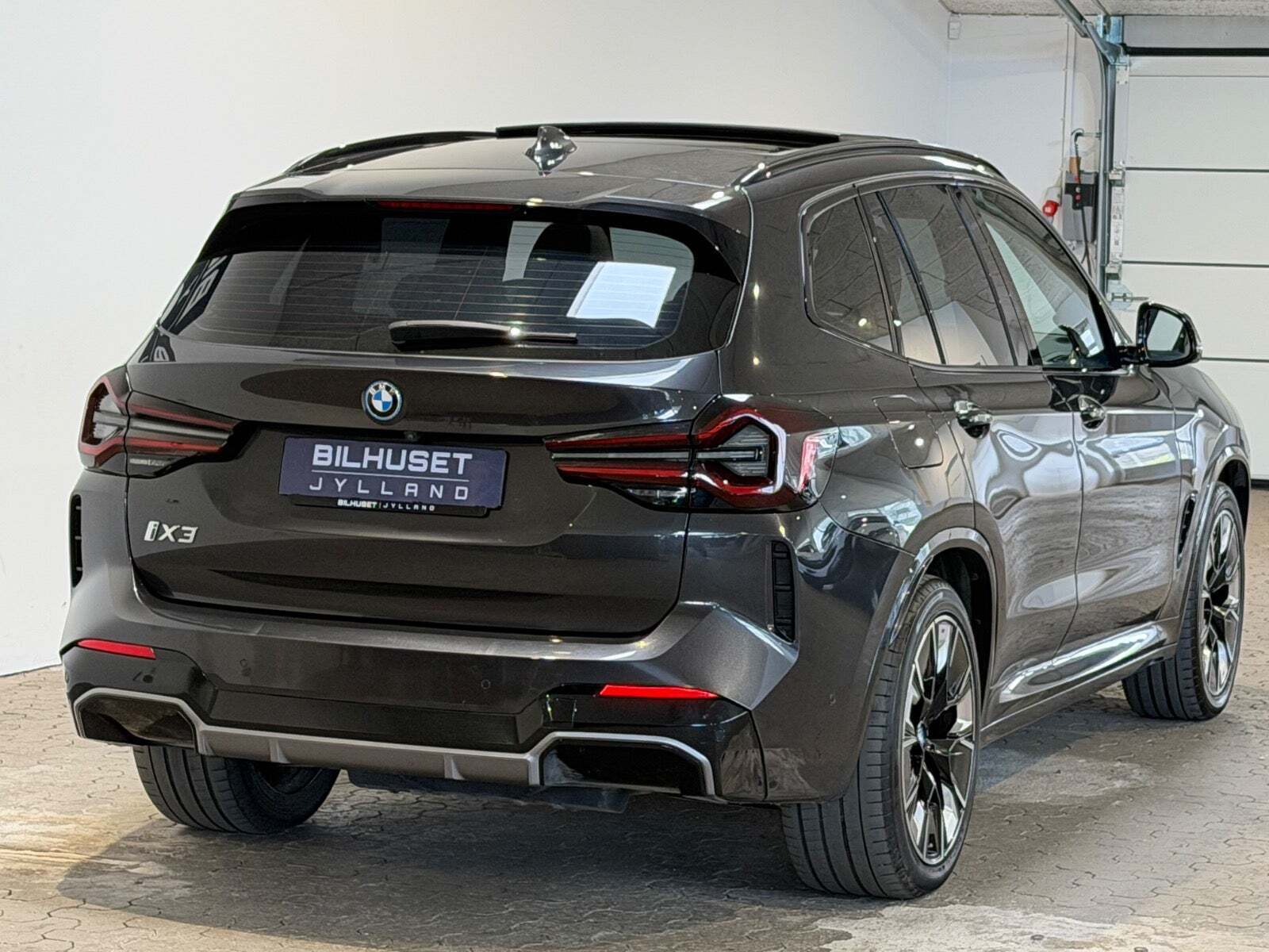 BMW iX3 Charged Plus M-Sport