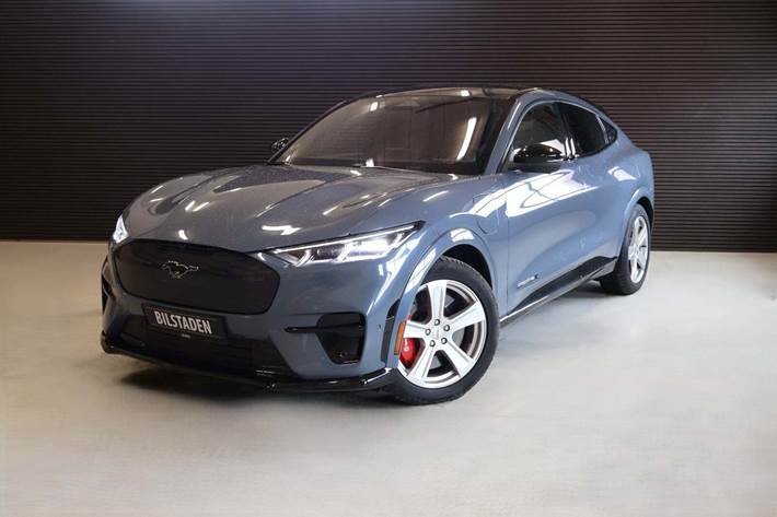 undefined Ford Mustang Mach-E fra 2023 set udefra