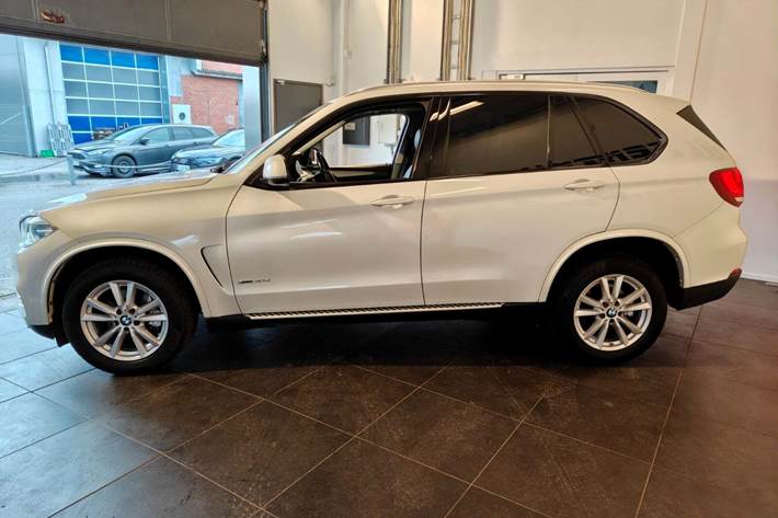 Hvid BMW X5 fra 2014