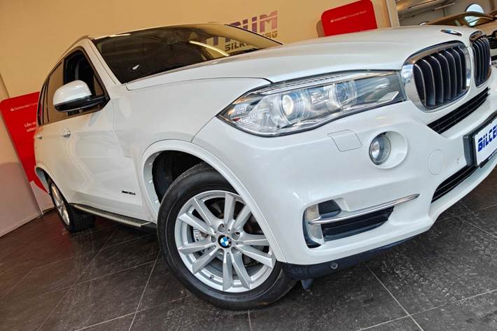 Hvid BMW X5 fra 2014