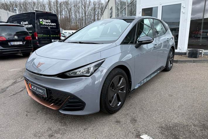 Grå Cupra Born fra 2024