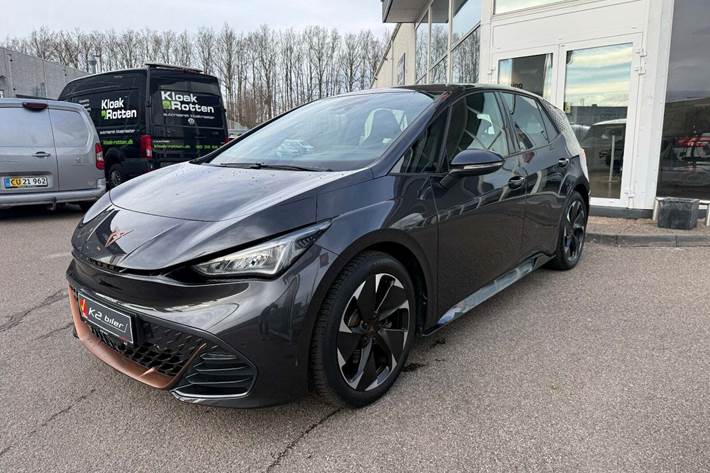 Grå Cupra Born fra 2024