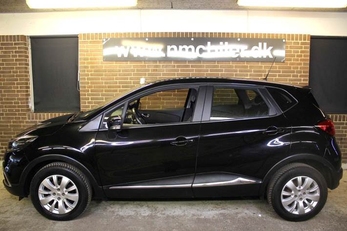 Sort Renault Captur fra 2016