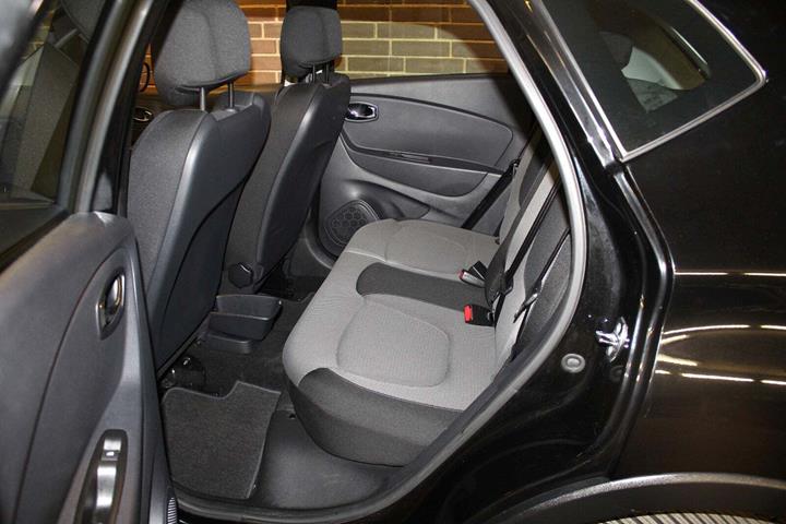 Sort Renault Captur fra 2016