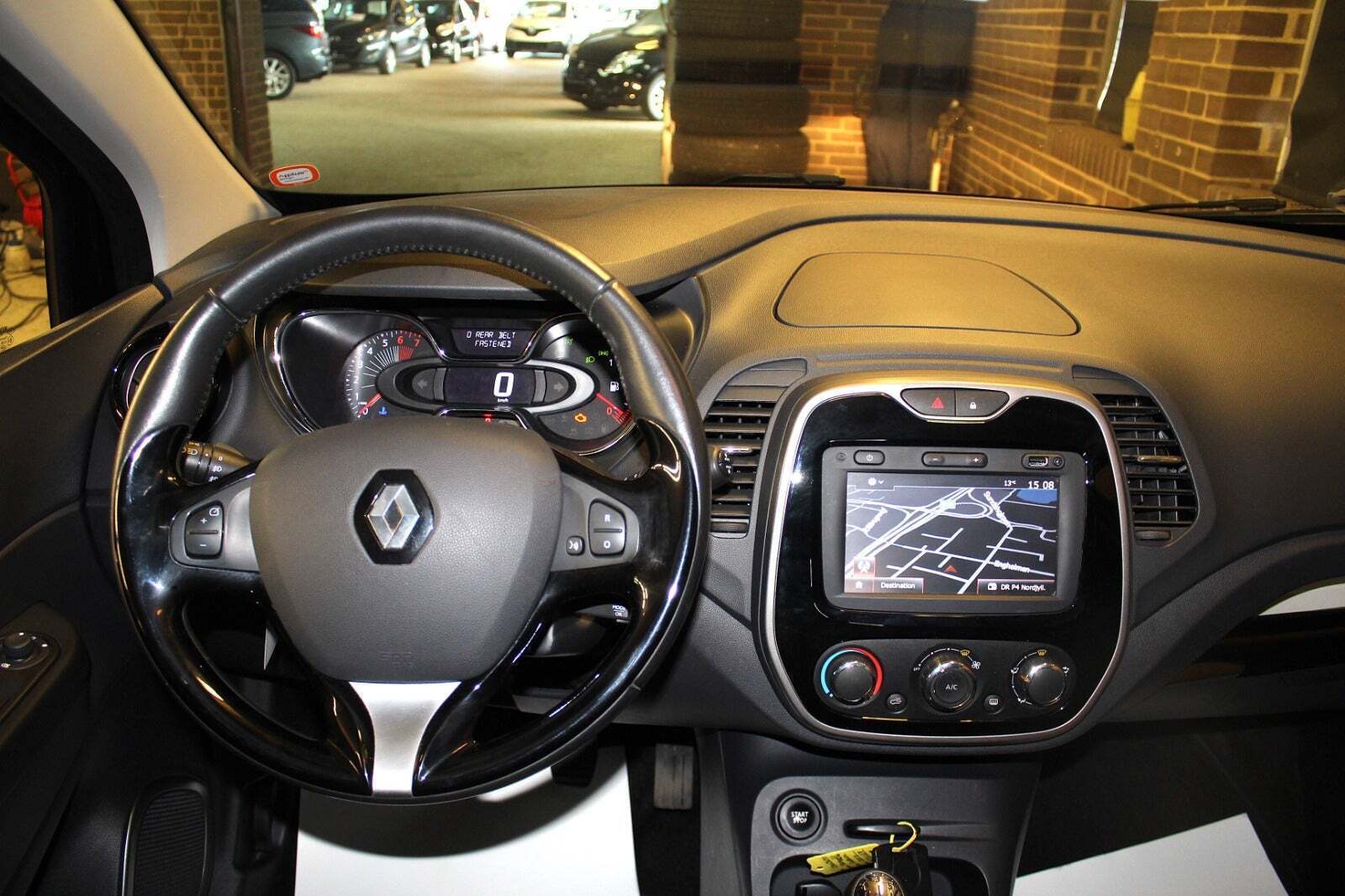 Sort Renault Captur fra 2016