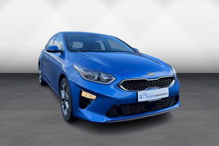 Blå Kia Ceed fra 2019